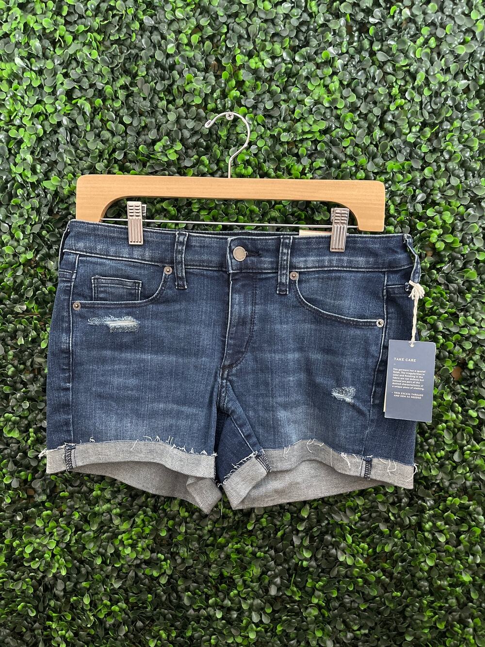 NWT Universal Tread, Jean Shorts, Women’s Size 4